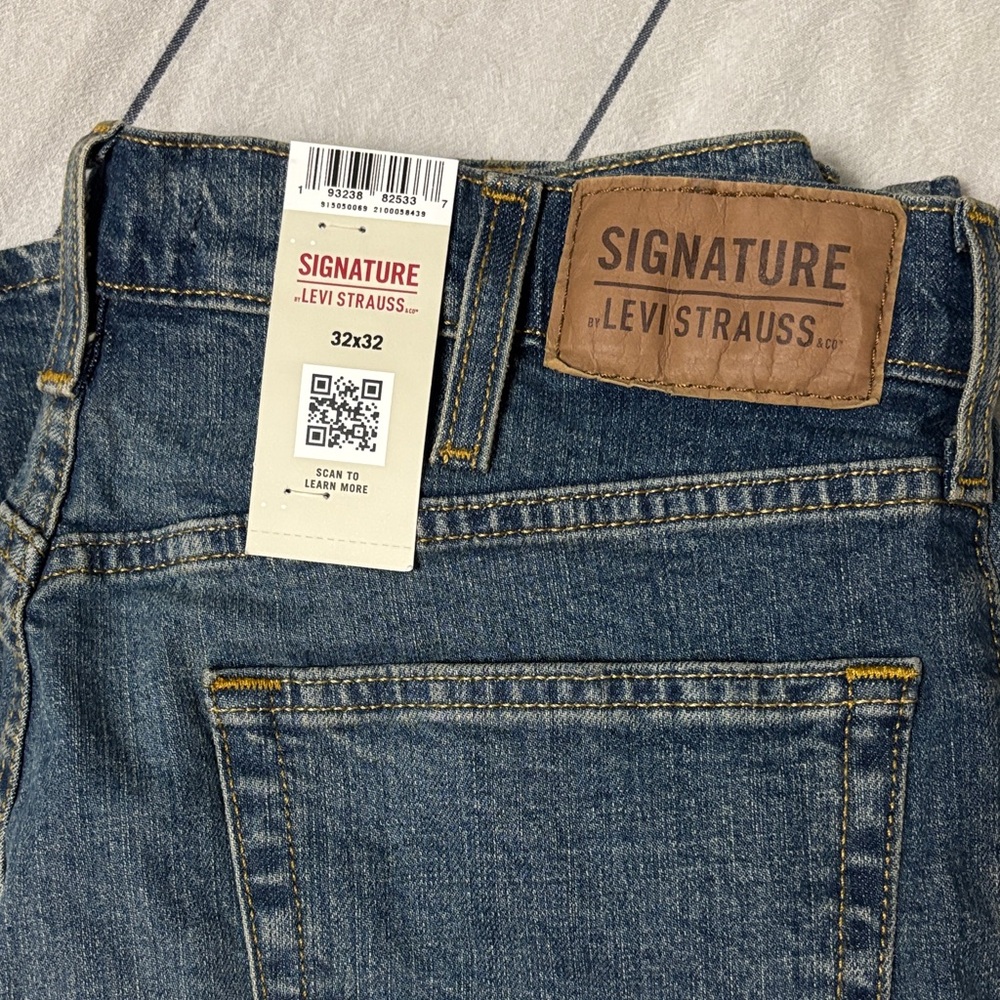 Signature by Levi Strauss Men's Denim Jeans